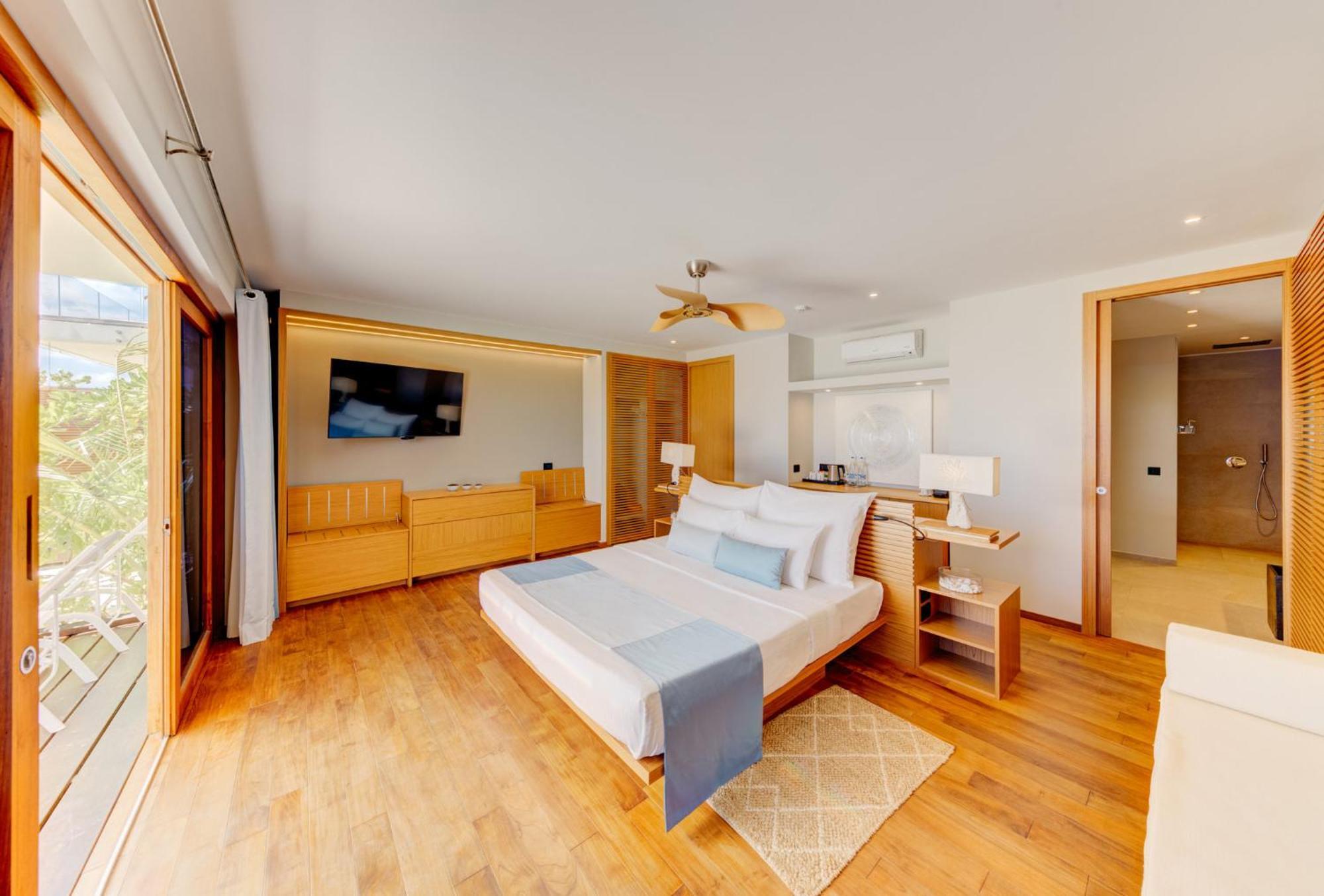 Cinnamon Velifushi Maldives Aarah Island Экстерьер фото A bedroom at the resort