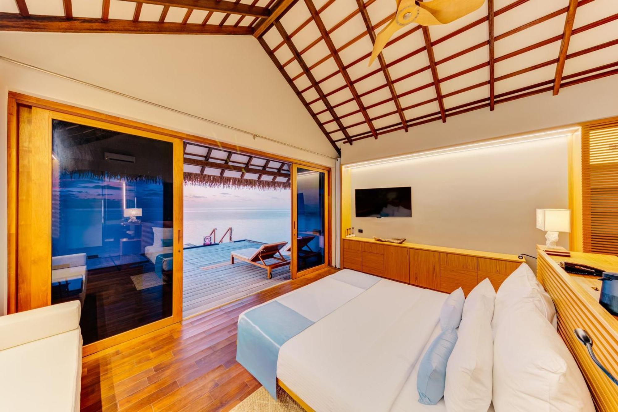 Cinnamon Velifushi Maldives Aarah Island Экстерьер фото Water villa bedroom